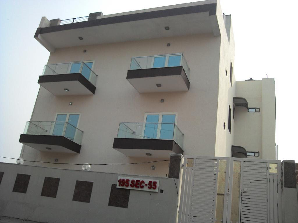 Oyo 10257 Hotel Lotus Park グルガウン エクステリア 写真